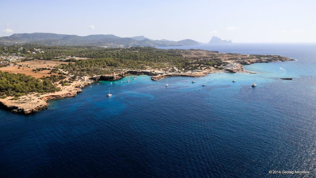 comte top 5 anchorages Balearic Eivissa