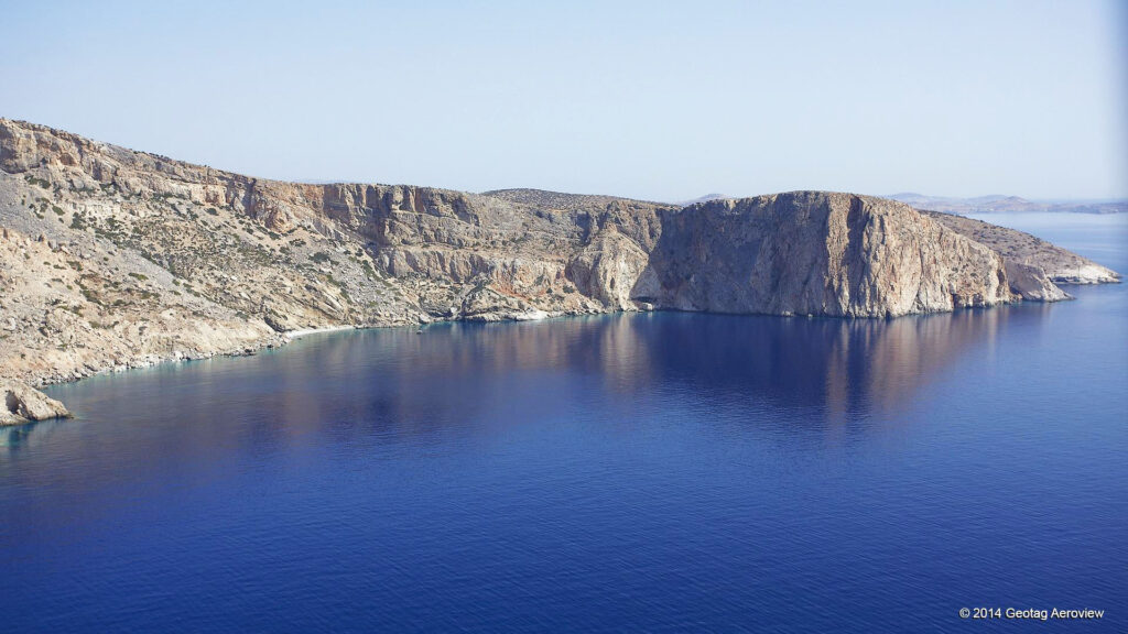 Ορμός μεριχά - Ηρακλειά Κυκλάδες Μυστικές παραλίες στην Ελλάδα